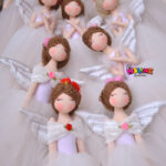 عروسک فرشته بال دار دختر زیبا دست دوز با لباس سفید توری