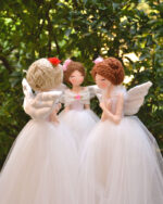 عروسک فرشته بال دار دختر زیبا دست دوز با لباس سفید توری