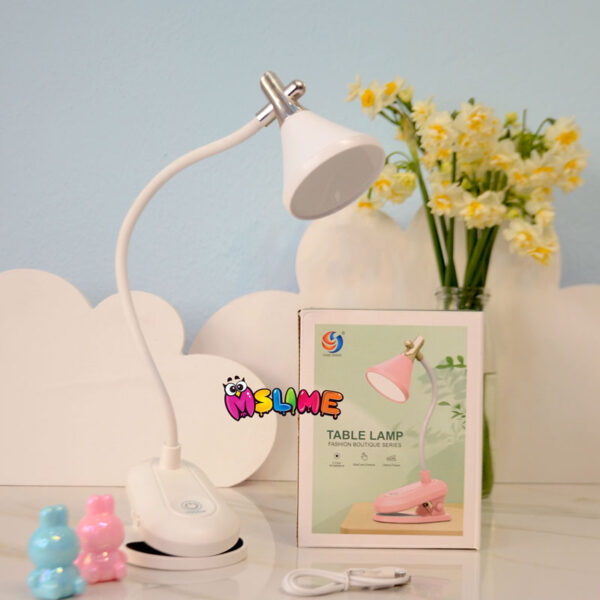 چراغ-مطالعه-با-گردن-بلند-و-منعطف-گیره-دار